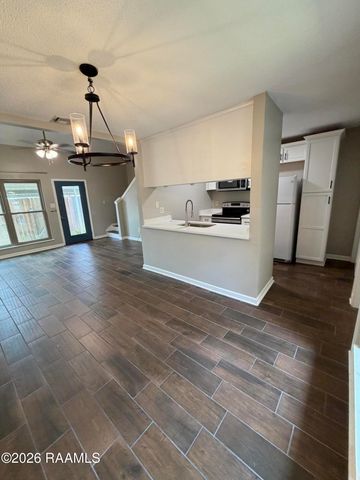 202 Long Plantation Boulevard F, Lafayette, LA 70508