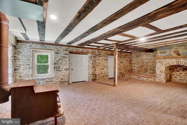 4025 CHERRY RUN RD, Glen Rock, PA 17327