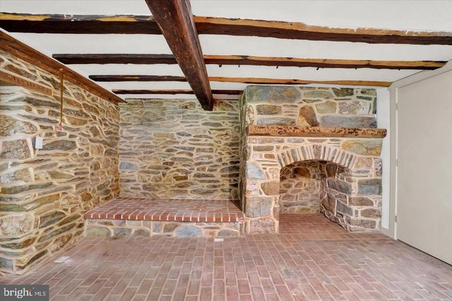 4025 CHERRY RUN RD, Glen Rock, PA 17327