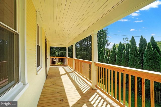 4025 CHERRY RUN RD, Glen Rock, PA 17327