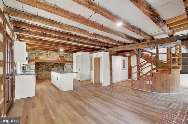 4025 CHERRY RUN RD, Glen Rock, PA 17327