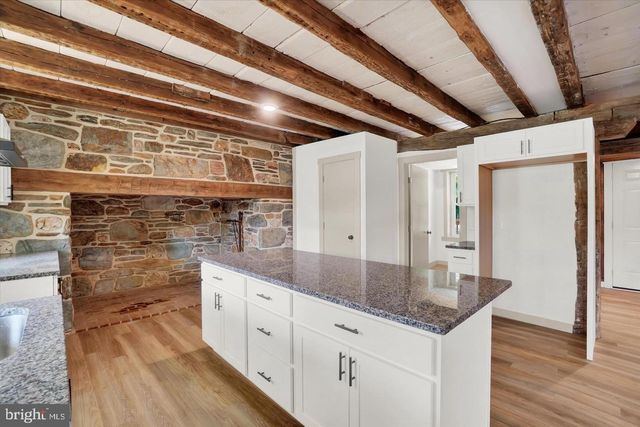 4025 CHERRY RUN RD, Glen Rock, PA 17327