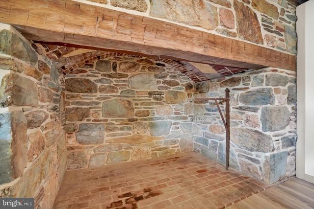 4025 CHERRY RUN RD, Glen Rock, PA 17327