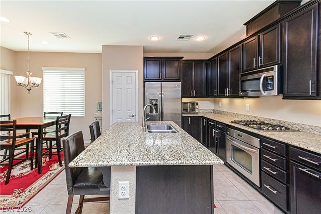 7494 Paces Mill Court, Las Vegas, NV 89113