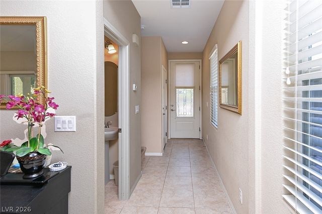 7494 Paces Mill Court, Las Vegas, NV 89113