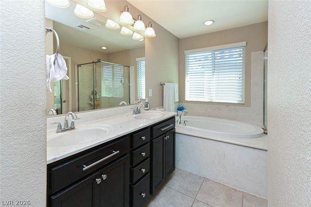 7494 Paces Mill Court, Las Vegas, NV 89113