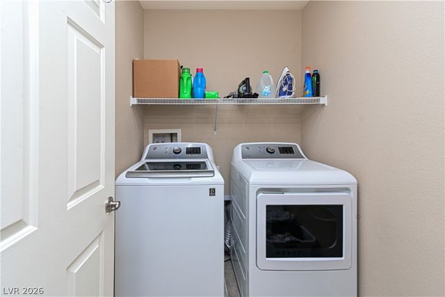 7494 Paces Mill Court, Las Vegas, NV 89113