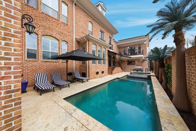 1418 Columbia Street, Houston, TX 77008