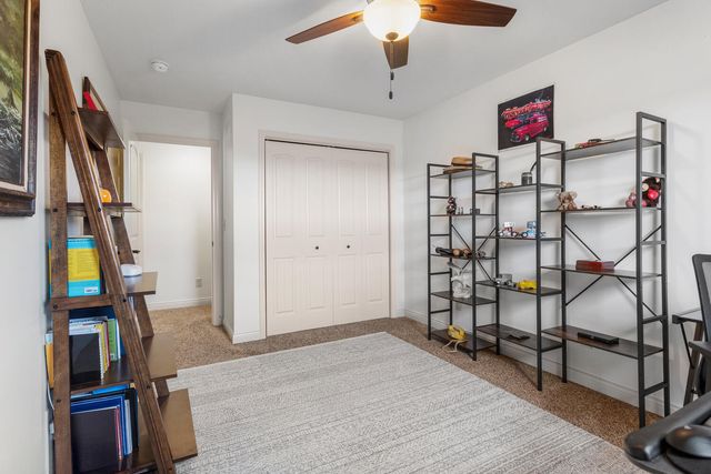 1208 White Oak Road, Mahomet, IL 61853