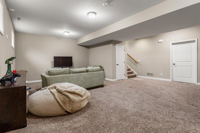 1208 White Oak Road, Mahomet, IL 61853