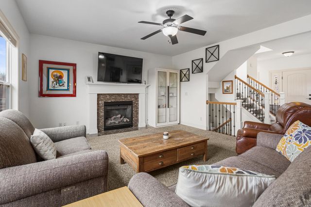 1208 White Oak Road, Mahomet, IL 61853