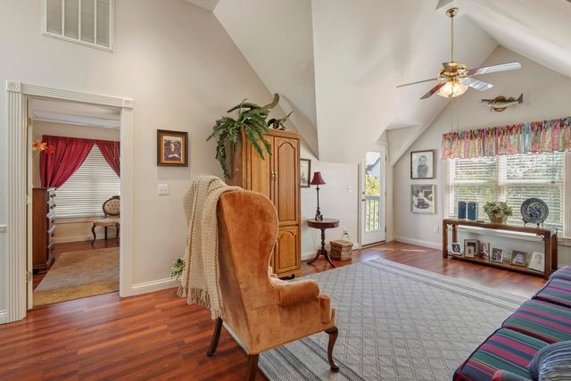 194 Cumberland Drive, Bronston, KY 42518