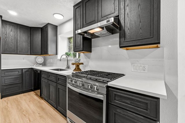 12632 Lake Vista Drive, Willis, TX 77318