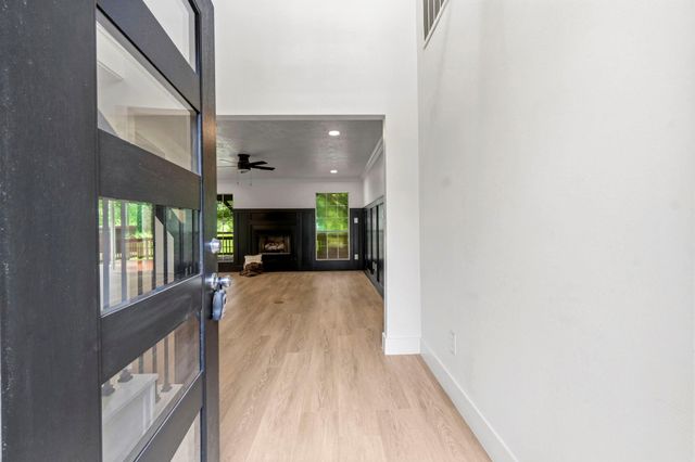 12632 Lake Vista Drive, Willis, TX 77318