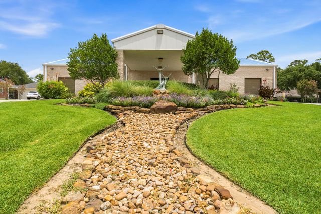 12632 Lake Vista Drive, Willis, TX 77318
