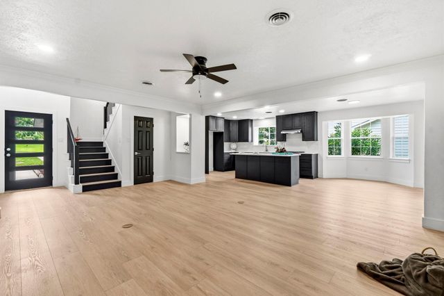 12632 Lake Vista Drive, Willis, TX 77318