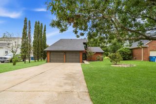 12632 Lake Vista Drive, Willis, TX 77318