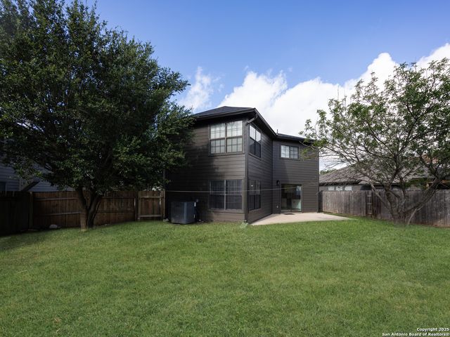 1073 Stone hollow, New Braunfels, TX 78130