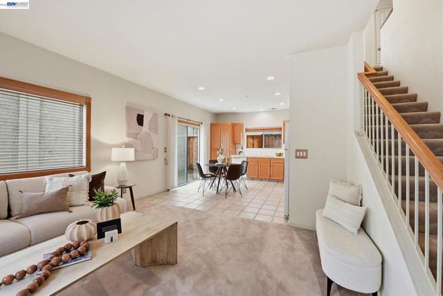 1013 Montoya Ter, Union City, CA 94587