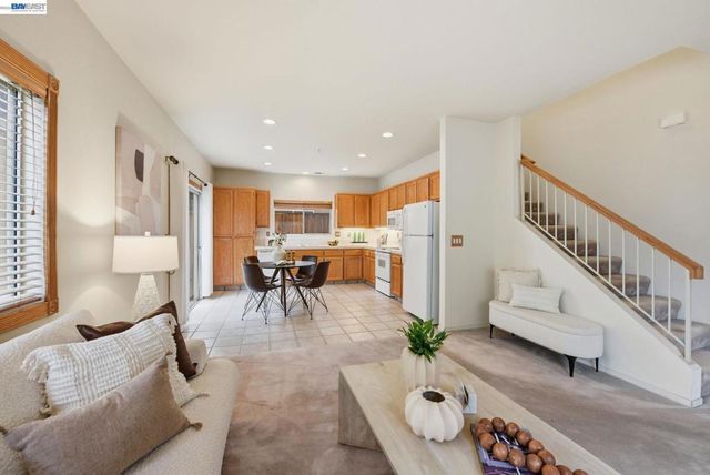 1013 Montoya Ter, Union City, CA 94587
