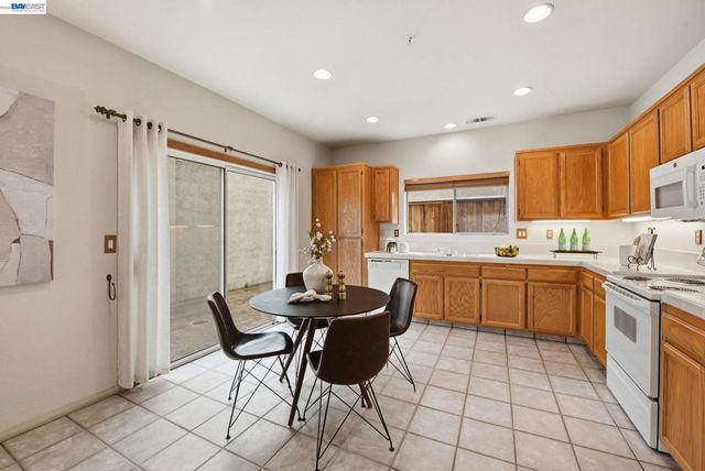 1013 Montoya Ter, Union City, CA 94587