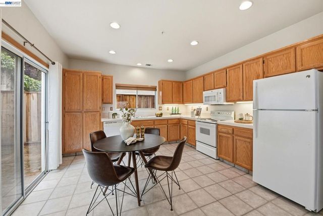 1013 Montoya Ter, Union City, CA 94587