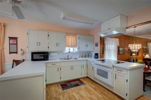 204 Garrett Avenue, East Tawakoni, TX 75472