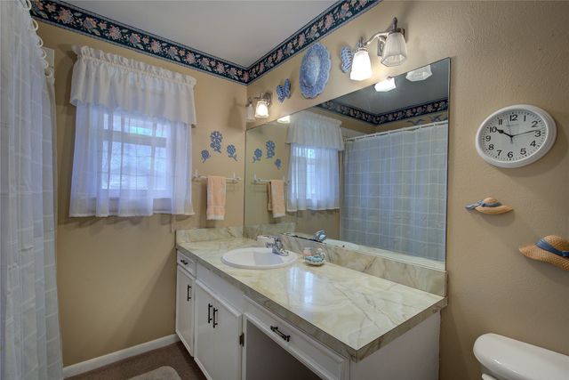 204 Garrett Avenue, East Tawakoni, TX 75472