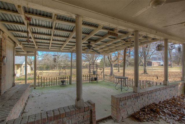 204 Garrett Avenue, East Tawakoni, TX 75472