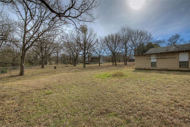 204 Garrett Avenue, East Tawakoni, TX 75472