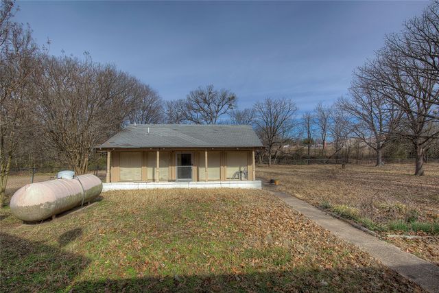 204 Garrett Avenue, East Tawakoni, TX 75472