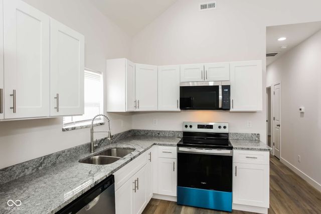 2950 Winthrop Avenue B, Indianapolis, IN 46205