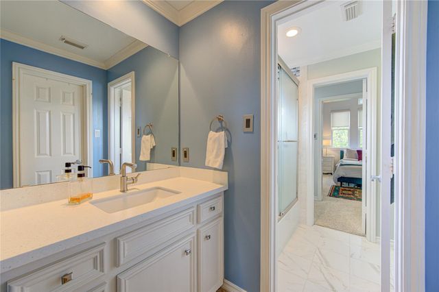 14023 Lochshire Street, Houston, TX 77077