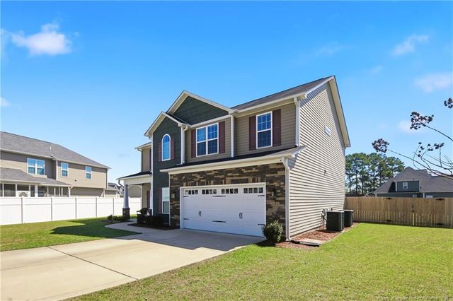 114 Cloverwood Lane, Raeford, NC 28376