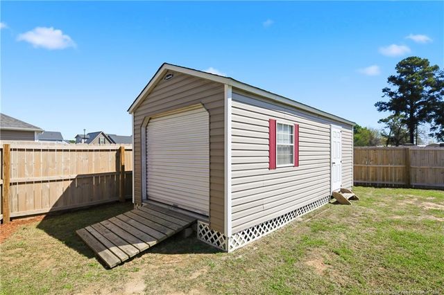 114 Cloverwood Lane, Raeford, NC 28376