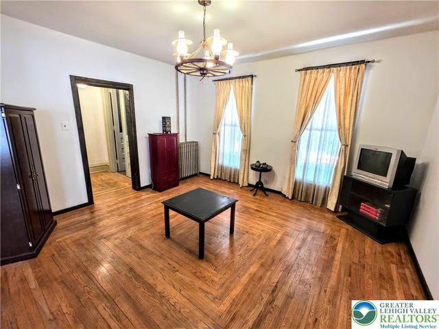 318 North 1ST Street, Lehighton Boro, PA 18235