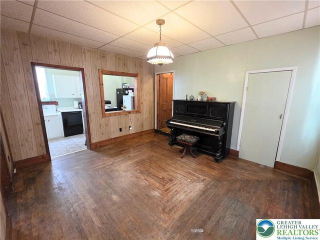 318 North 1ST Street, Lehighton Boro, PA 18235