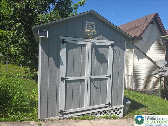 318 North 1ST Street, Lehighton Boro, PA 18235
