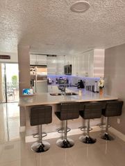 2211 W 53rd Pl 2211, Hialeah, FL 33016