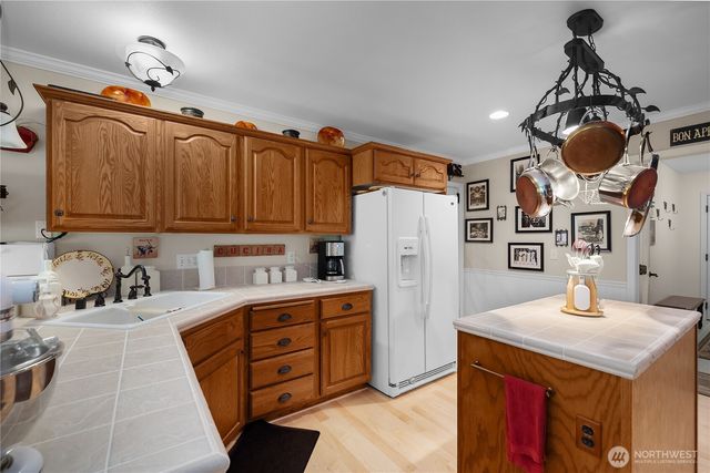 351 E Island Shores Road, Shelton, WA 98584