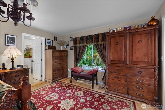 351 E Island Shores Road, Shelton, WA 98584