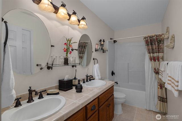 351 E Island Shores Road, Shelton, WA 98584