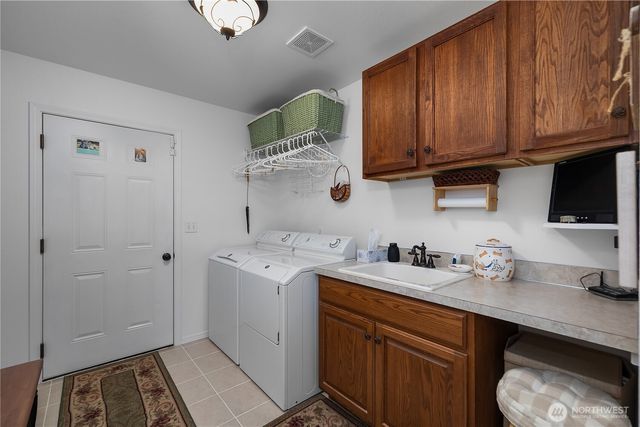 351 E Island Shores Road, Shelton, WA 98584