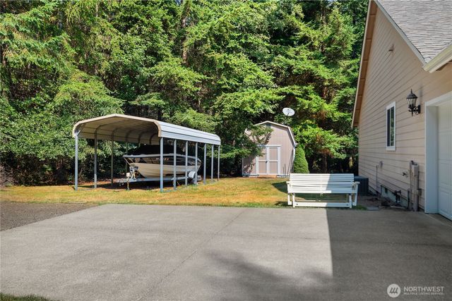 351 E Island Shores Road, Shelton, WA 98584