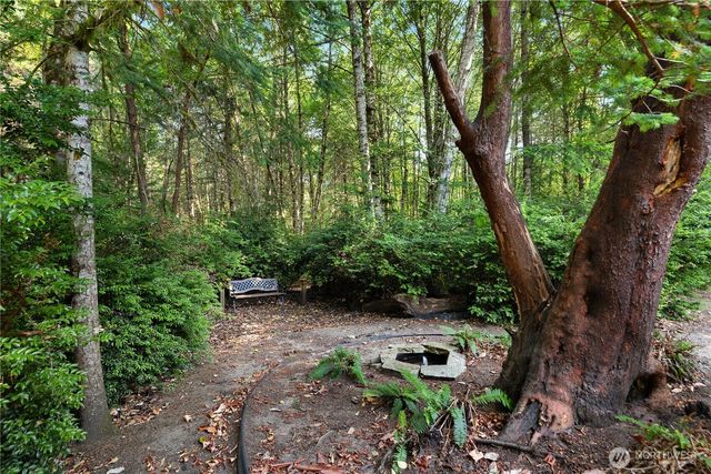 351 E Island Shores Road, Shelton, WA 98584