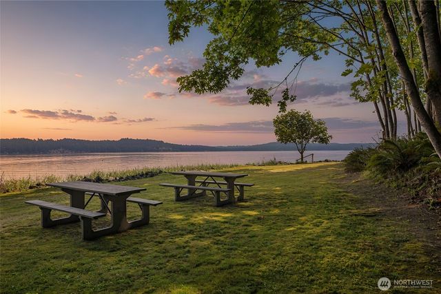 351 E Island Shores Road, Shelton, WA 98584