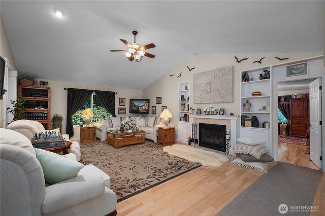 351 E Island Shores Road, Shelton, WA 98584
