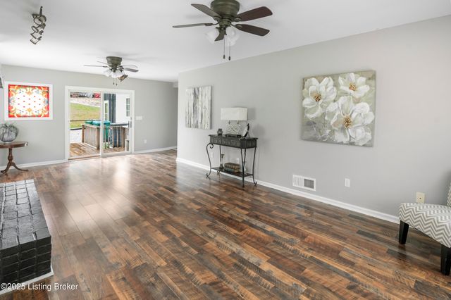 11717 Old Mitchell Hill Rd, Louisville, KY 40118