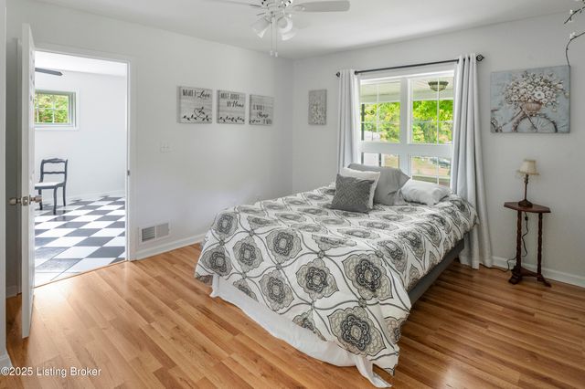 11717 Old Mitchell Hill Rd, Louisville, KY 40118