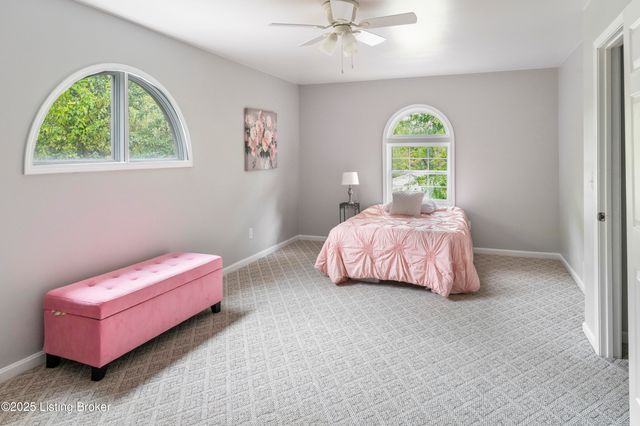 11717 Old Mitchell Hill Rd, Louisville, KY 40118